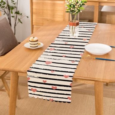 Sevgililer Günü Temalı Özel Tasarım Dijital Baskılı Modern Oryantal Kesimli Runner