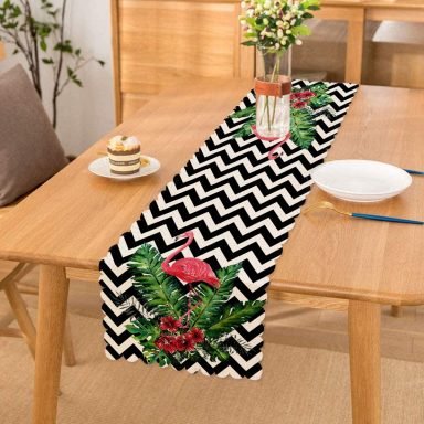 RealHomes Zigzag Flamingo Tasarımlı Dijital Baskılı Dekoratif Runner