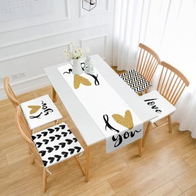 I Love You Motifli 4 Fermuarlı Sandalye Minderi ve 1 Runner Seti