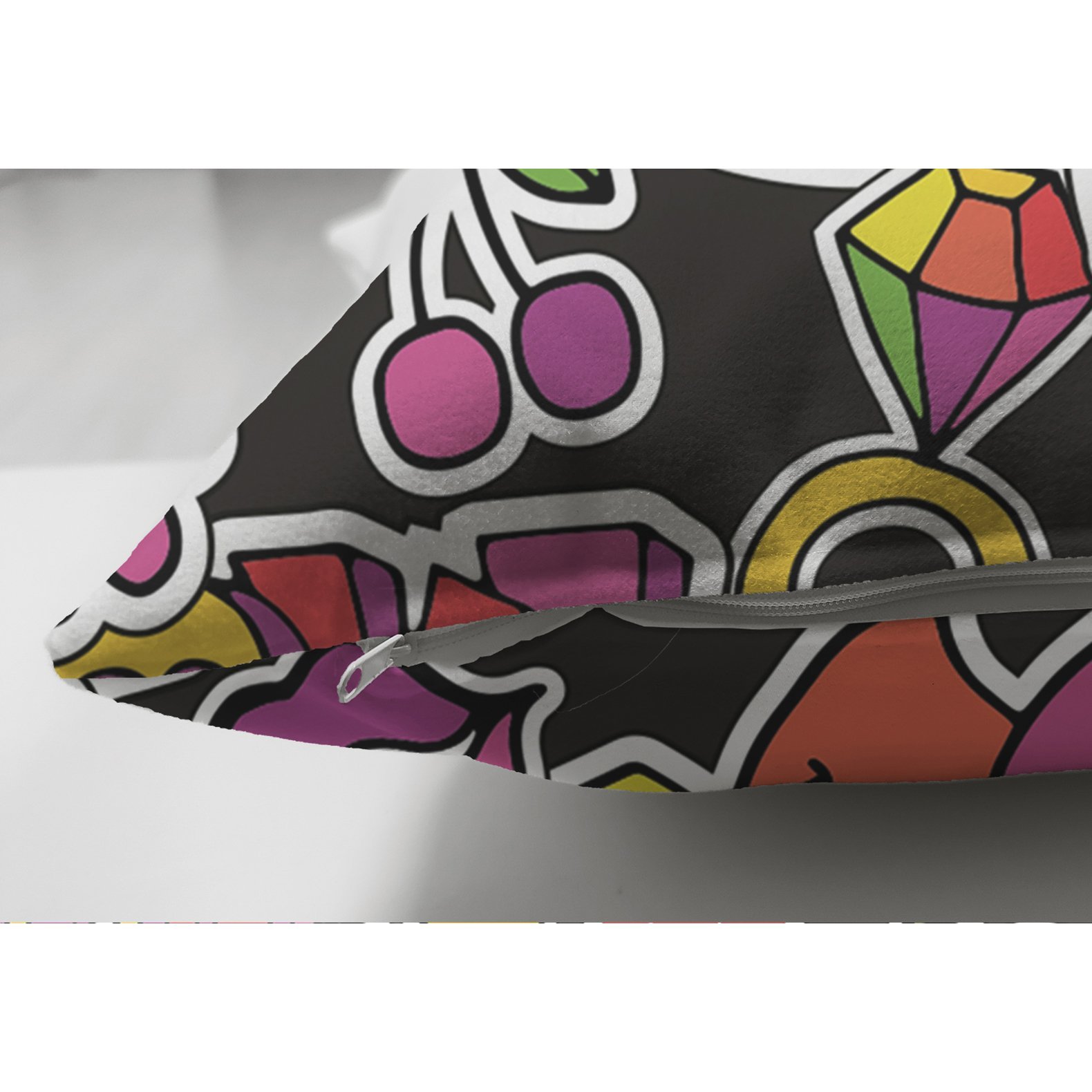 Suet-K3489-Siyah-Zeminde-Love-Ozel-Tasarimli-Dijital-Baskili-Modern-Suet-Yastik-Kirlent-Kilifi-2