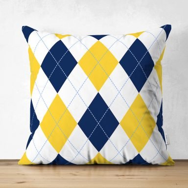 Beyaz Zemin Üzerinde Baklava Desenli Dijital Baskılı Modern Süet Yastık Kırlent Kılıfı