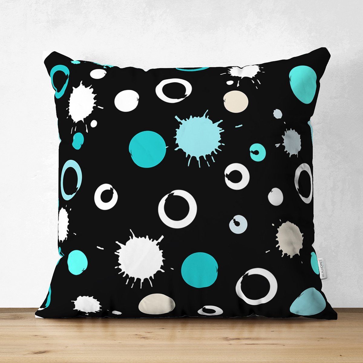 Suet-K7763-Siyah-Zemin-Uzerinde-Renkli-Puantiyeli-Dijital-Baskili-Modern-Suet-Yastik-Kirlent-Kilifi