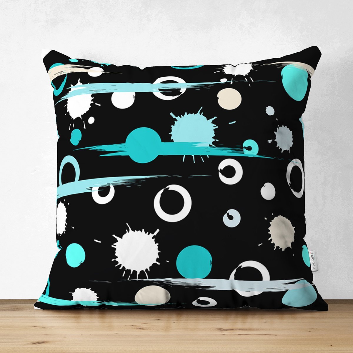 Suet-K7765-Siyah-Zemin-Uzerinde-Renkli-Puantiyeli-Dijital-Baskili-Modern-Suet-Yastik-Kirlent-Kilifi