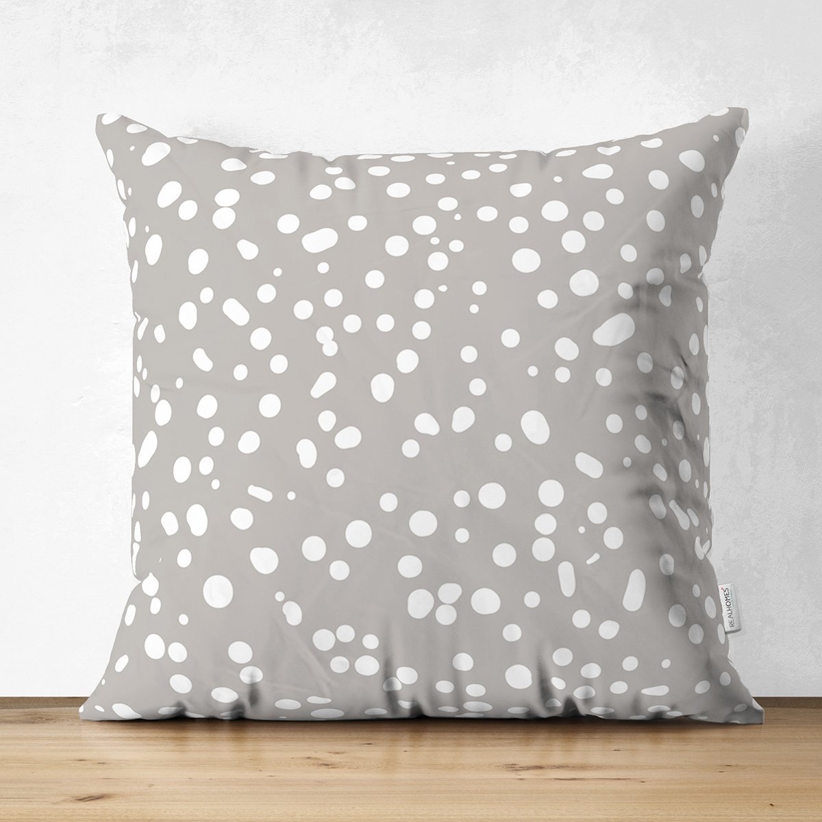 Suet-K8054-Renkli-Zemin-Uzerinde-Beyaz-Puantiye-Desenli-Dijital-Baskili-Modern-Suet-Yastik-Kirlent-Kilifi