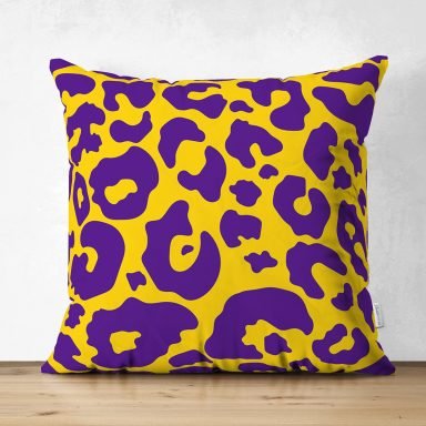 Renkli Zemin Üzerinde Geometrik Desenli Dijital Baskılı Modern Süet Yastık Kırlent Kılıfı