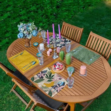 4'lü Renkli Zemin Üzerinde Yaprak Desenli Modern Amerikan Servis Seti