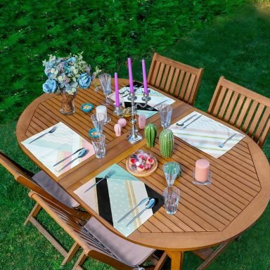 4'lü Beyaz Zemin Üzerinde Siyah Puantiyeli Modern Amerikan Servis Seti