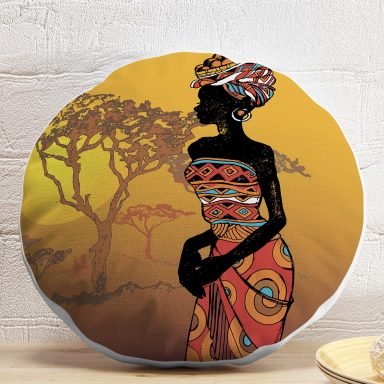 Gün Batımında Ağaç Zeminli Afrika Kadın Motifli Yuvarlak Kırlent Kılıfı
