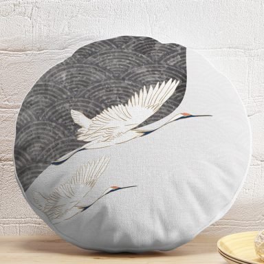 Renkli Zeminde Leylek Desenli Dijital Baskılı Modern Yuvarlak Yastık Kırlent Kılıfı