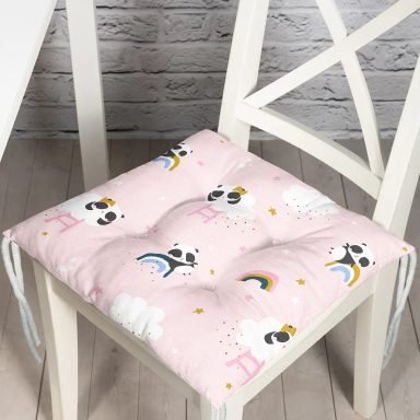 Pembe Zeminde Panda Temalı Dijital Baskılı Özel Tasarım Modern Pofidik Sandalye Minderi