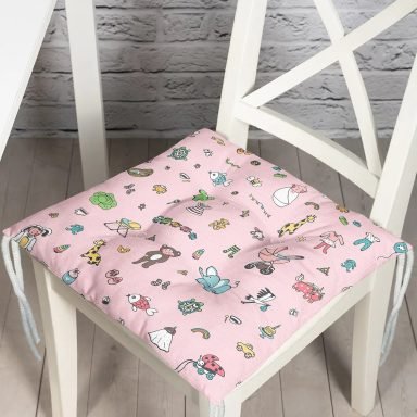 Pembe Zeminde Bebek Oyuncakları Dijital Baskılı Özel Tasarım Modern Pofidik Sandalye Minderi
