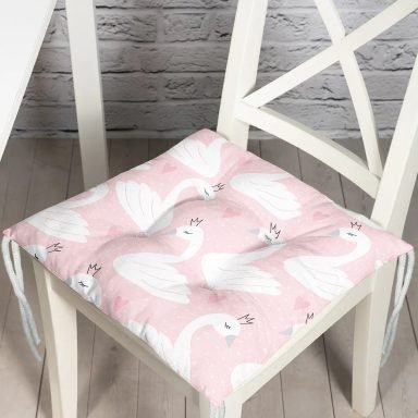 Pembe Puan Temali Kuğu Motifli Pofidik Kare Sandalye Minderi