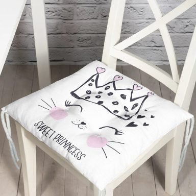 Taç Motifli Kalp Desenli Modern Pofidik Sandalye Minderi