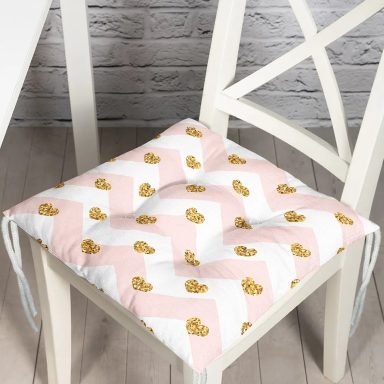 Pembe Zigzag Desenli Altın Detaylı Modern Pofidik Sandalye Minderi
