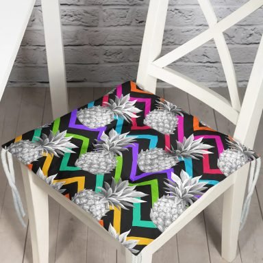 Siyah Zigzag Temalı Ananas Desenli Modern Pofidik Sandalye Minderi