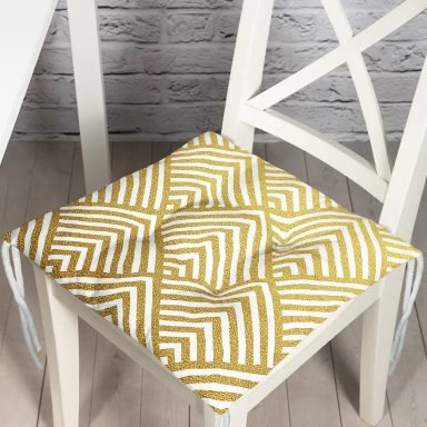 Geometrik Altın Kabartma Desenli Özel Tasarım Pofidik Sandalye Minderi