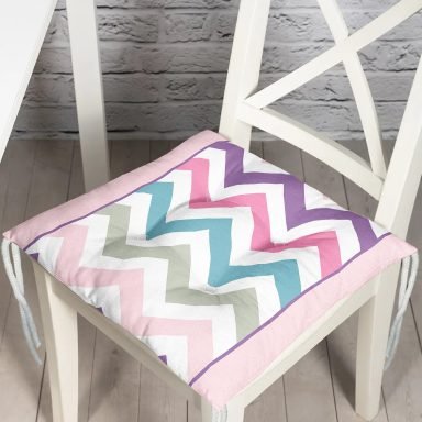 Renkli Zigzag Motifli Pembe Zeminli Modern Pofidik Sandalye Minderi