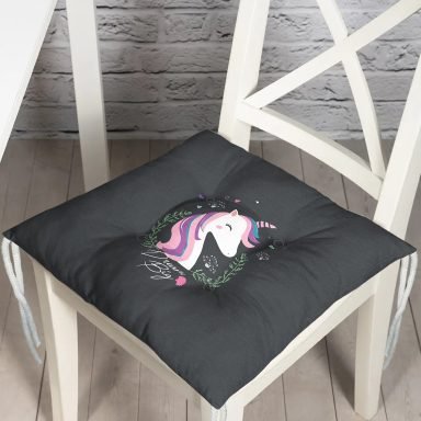 Siyah Zeminli Magic Unicorn Tasarımlı Çocuk Odası Pofidik Sandalye Minderi