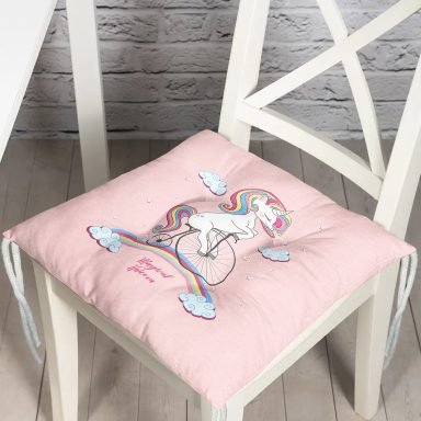 Pembe Zeminde Bisiklet ve Unicorn Tasarımlı Çocuk Odası Pofidik Sandalye Minderi