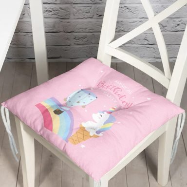 Pembe Zeminde Unicorn Tasarımlı Çocuk Odası Pofidik Sandalye Minderi