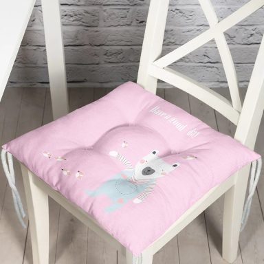 Pembe Zeminde Ayıcık Bebek Odası Pofidik Sandalye Minderi