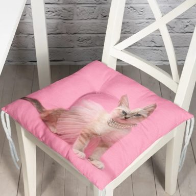 Pembe Etekli Kedicik Motifli Modern Pofidik Sandalye Minderi