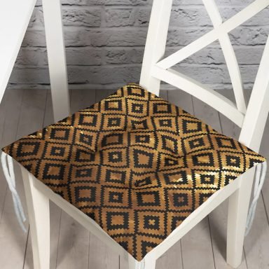 Gold Zemin Üzerinde Siyah Geometrik Desenli Dijital Baskılı Modern Pofidik Sandalye Minderi