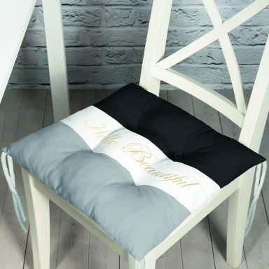 Hello Beautiful Siyah & Beyaz Dijital Baskılı Modern Pofidik Sandalye Minderi