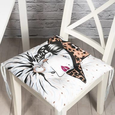 Şapkalı Fashion Girl Desenli Pofidik Sandalye Minderi