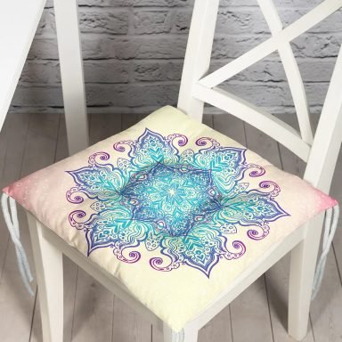 Pembe Zeminde Mavi Mandala Çizimli Modern Pofidik Sandalye Minderi