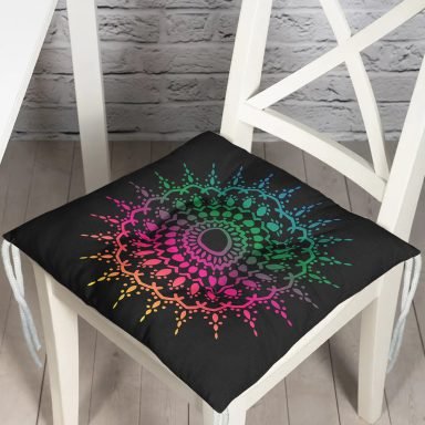 Siyah Zeminde Pembe Yeşil Mandala Motifli Pofidik Sandalye Minderi