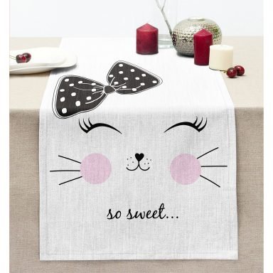 So Sweet Motifli Çizimi Dikişli Şönil Runner