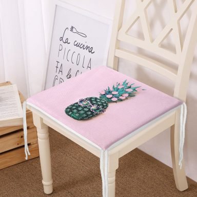 Pembe Zeminde 3D Ananas Temalı Modern Fermuarlı Sandalye Minderi