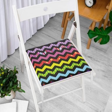 Realhomes Siyah Zeminli Renkli Zigzag Motifli Dijital Baskılı Yastık Fermuarlı Sandalye Minderi