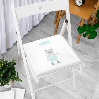 Yeşil Zeminde Mutlu Ayıcık Desenli Bebek Odası Fermuarlı Sandalye Minderi