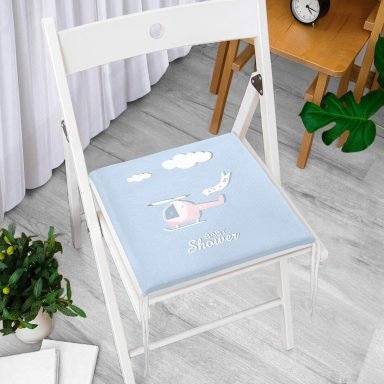 Mavi Zeminde Uçan Balon Desenli Bebek Odası Fermuarlı Sandalye Minderi