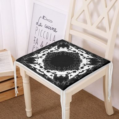 Siyah Zeminde Kare Mandala Desenli Özel Tasarım Fermuarlı Sandalye Minderi
