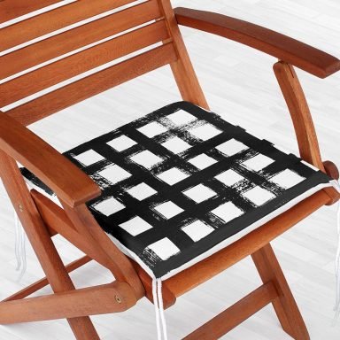 Siyah Zeminde Geometrik Kare Motifli Dekoratif Fermuarlı Sandalye Minderi