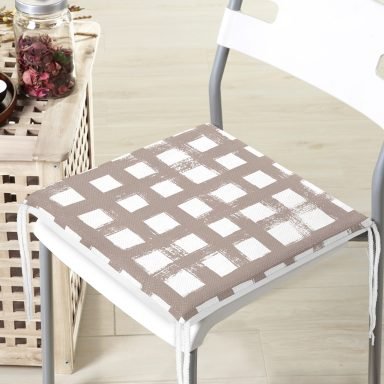Vizon Zeminde Geometrik Kare Motifli Dekoratif Fermuarlı Sandalye Minderi