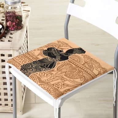 Etnik Desen Zeminli Afrika Kadın Motifli Dekoratif Fermuarlı Sandalye Minderi