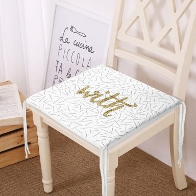 Beyaz Zeminli Gold Renkli With Yazılı Dijital Baskılı Modern Fermuarlı Sandalye Minderi