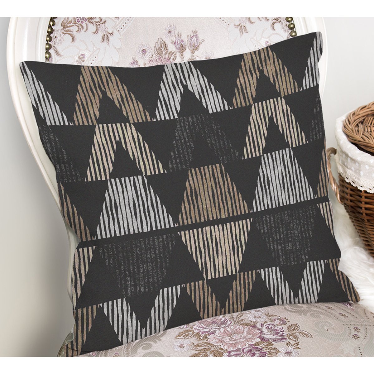 Petek-KRyl174-Gorsel-1