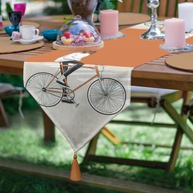 Koyu Turuncu Krem Zemin Bisikletli Adam Motifli Püsküllü Şönil Üçgen Runner