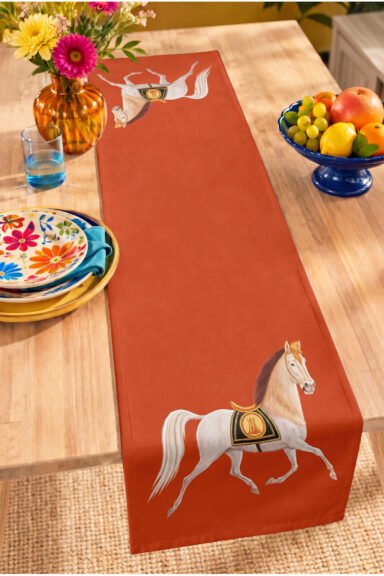 At Figürlü Eyer Desenli Dijital Baskılı Dekoratif Masa Runnerı - Yemek Alanı Dekorasyonu 40x140cm