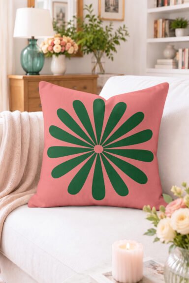 Yeşil Çiçek Motifli Pembe Zemin Kırlent Kılıfı - Modern Retro Dekoratif Yastık Kılıfı