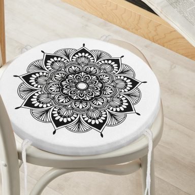 Beyaz Zeminde Çiçek Mandala Desenli Yuvarlak Fermuarlı Sandalye Minderi