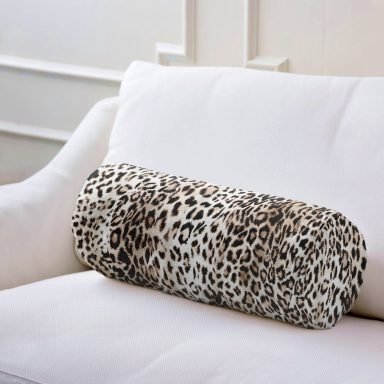 Realhomes Leopar Motifli Dijital Baskılı İç Dolgulu - Fermuarlı Süet Silindir Daire Yastık Kırlent