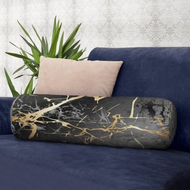 Siyah Zeminde Gold Renkli Çizim Desenli Dijital Baskılı Modern İç Dolgulu Yumuşak Silindir Form Yastık Kırlent